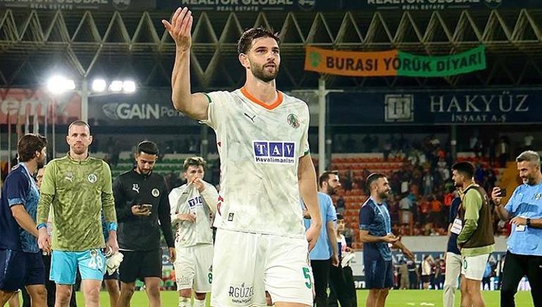 Galatasaray Süper Ligin iki yıldızını alıyor