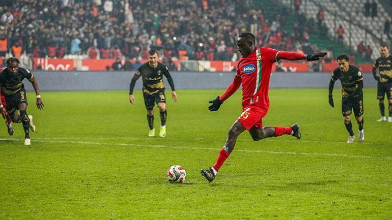 Mbaye Diagne attı, Amedspor kritik virajı kayıpsız döndü... Amedspor - Çorum FK maç sonucu 1-0