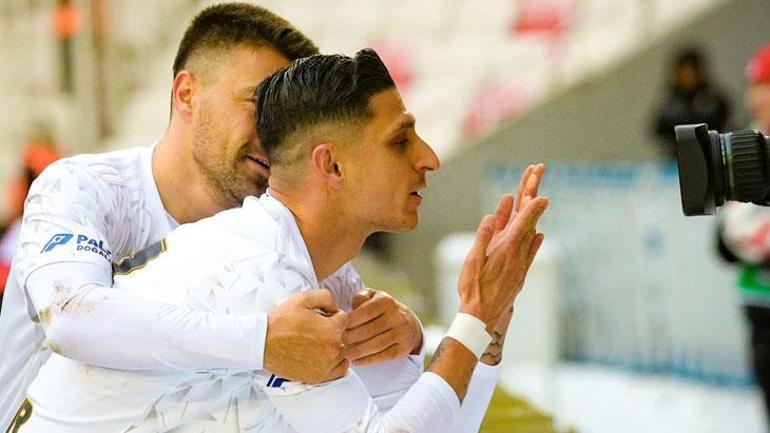 Erzurum gözünü zirveye dikti... Sivasspor - Erzurumspor FK maç sonucu 0-2