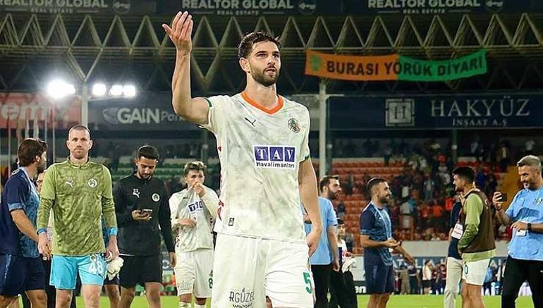 Trabzonspor Süper Ligin iki yıldızına kancayı taktı Dudak uçuklatan bonservis bedeli