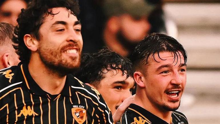Hull City, Southampton’ı deplasmanda devirdi