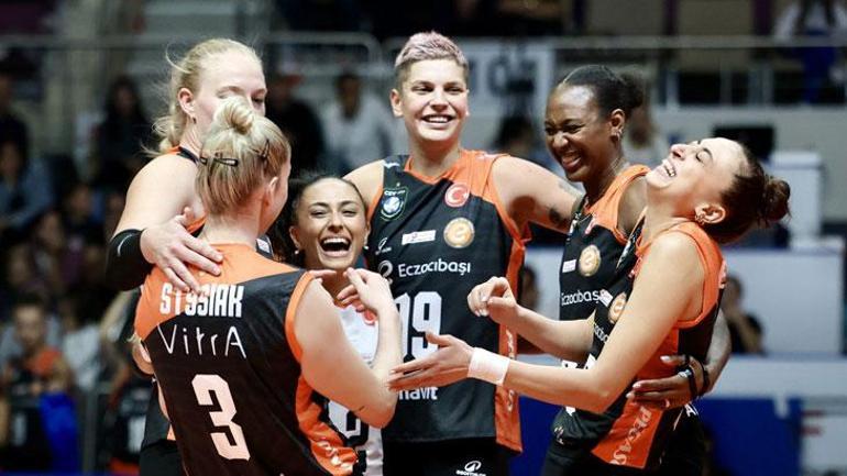 Voleybolda derbinin galibi Eczacıbaşı VakıfBank - Eczacıbaşı Dynavit maç sonucu 1-3