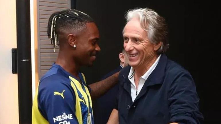 ÖZEL | Fenerbahçenin eski yıldızı Lincoln Henrique, Jose Mourinhoya savaş açtı: Karakter eksikliği vardı Sözünün eri değildi...