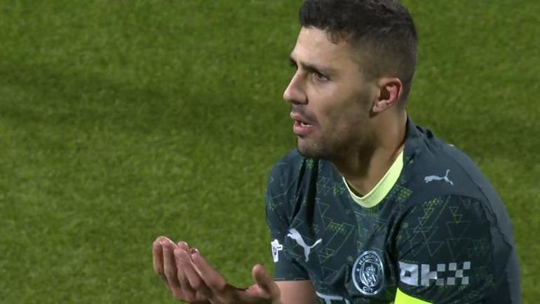 Manchester Cityde büyük şok: Galatasaray maçında cezalı duruma düştü