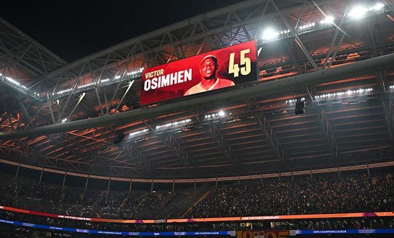 Victor Osimhen geri döndü