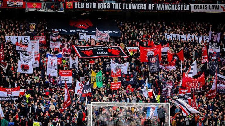 Seskodan son saniye üçlüğü Carrick, Unitedı ayağa kaldırdı... Manchester United-Fulham maç sonucu 3-2