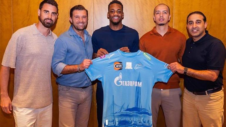 Fenerbahçeden ayrılan Jhon Duranın transferi resmen açıklandı Son dakika...