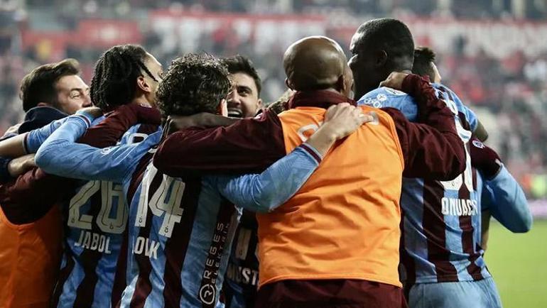 Trabzonsporda tek odak Fenerbahçe derbisi Fatih Tekkenin muhteşem üçlüsü hazır