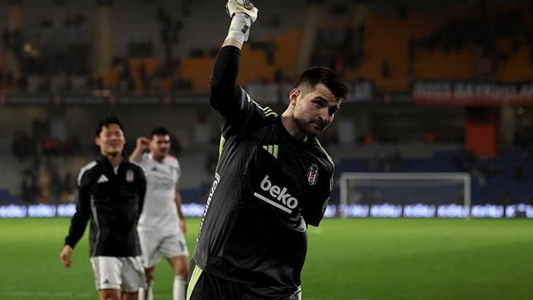 Ersin Destanoğlu formayı kaptırmadı, maça damga vurdu Başakşehir panteri...