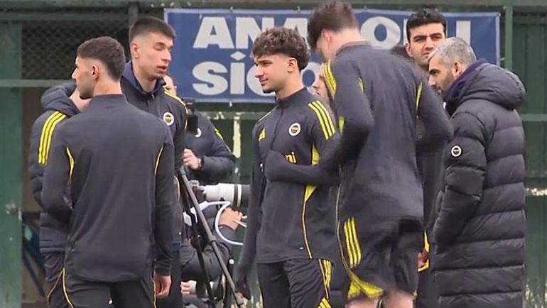 Galatasaray’dan Fenerbahçe’ye transfer İlk antrenmanına çıktı