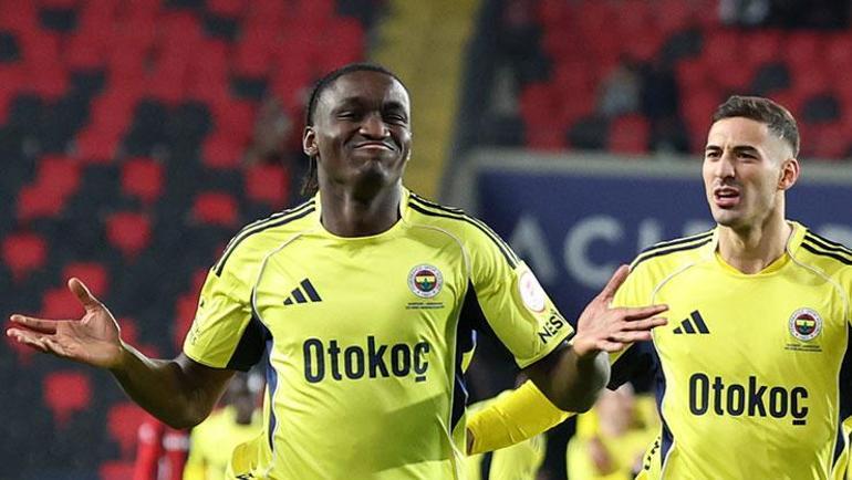 Fenerbahçenin genç yıldızı Sidiki Cherif seriye bağladı Üst üste 2. kez ağları sarstı