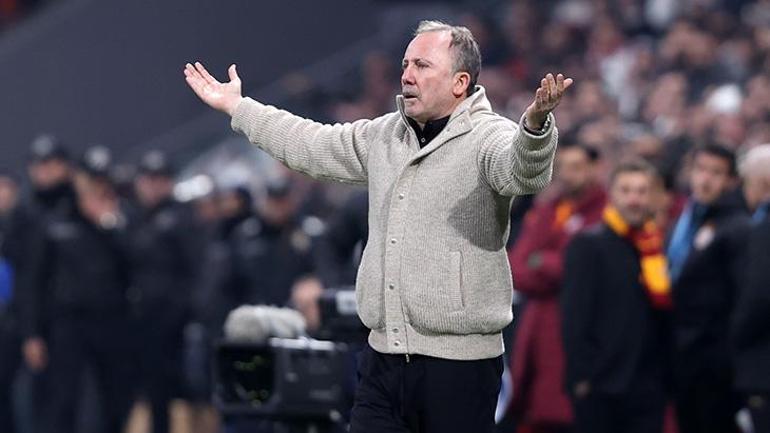 Osimhen yüzde 100 atılmalıydı Sergen Yalçın derbi sonrası açtı ağzını yumdu gözünü