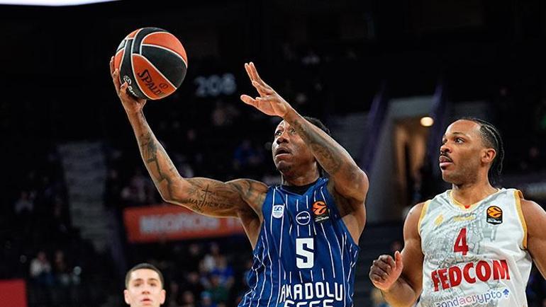(ÖZET) Anadolu Efes sonunu getiremedi Evinde Monacoya mağlup oldu | Anadolu Efes - Monaco maç sonucu: 93-98