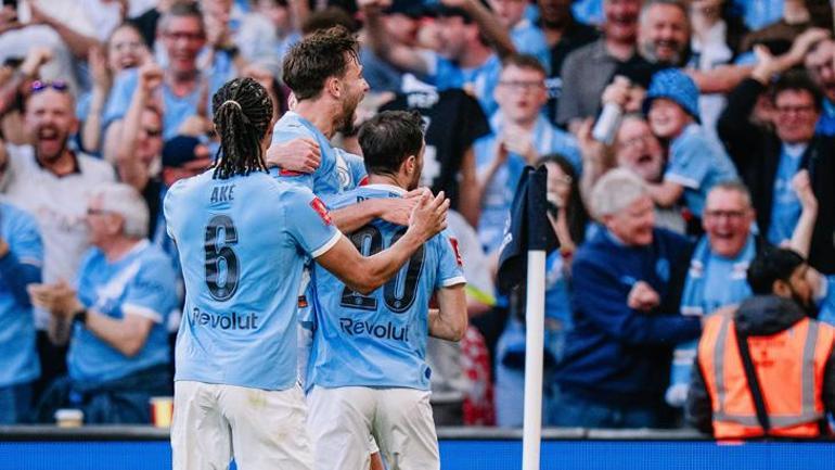 (ÖZET) Guadiolanın Citysi üçleme peşinde, FA Cupta final geldi... Manchester City - Southampton maç sonucu 2-1