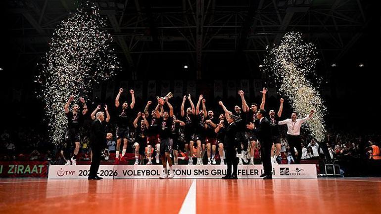 Voleybol SMS Grup Efeler Liginde ŞAMPİYON ZİRAAT BANKKART