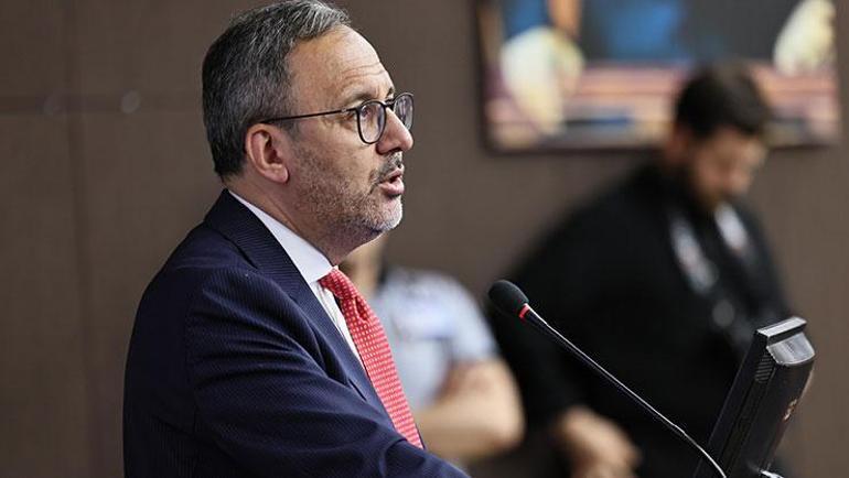 Dr. Mehmet Muharrem Kasapoğlu, Kamu Yönetimi öğrencileri ile buluştu: Attığınız imzaların asıl sahibinin millet olduğunu bir an bile aklınızdan çıkarmayın