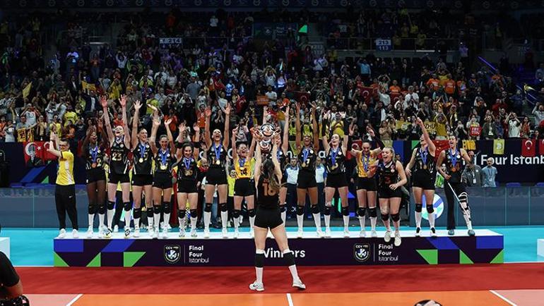 ÖZEL RÖPORTAJ | Hem hüzün hem gurur VakıfBankın yıldızları gözyaşlarını tutmadı | Zehra Güneş: Bu takımdaki her kadının hayranıyım