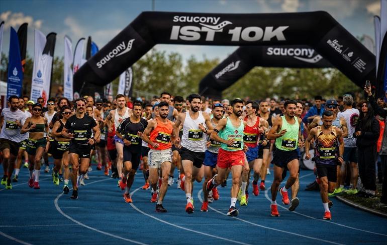 İstanbul’da düzenlenen 10K koşusuna 2 bini aşkın sporcu katıldı