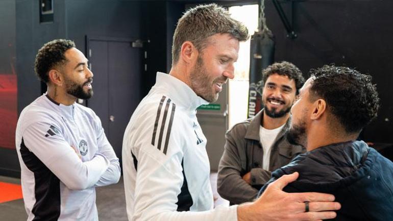 Manchester United yeni hocasını belirledi, Onana için karar verildi