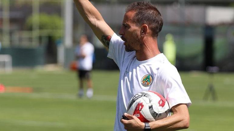 Alanyaspor Joao Pereira ile yola devam dedi
