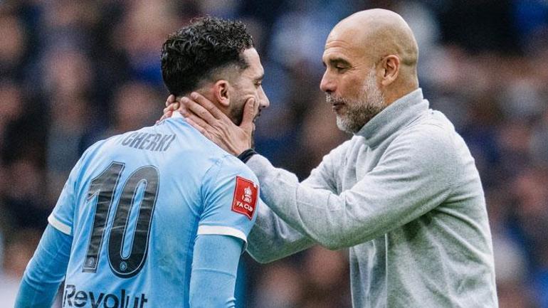 FA Cupta şampiyon Manchester City Bernardo Silva kupayla veda etti