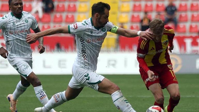 (ÖZET) Kayserispor Süper Lige galibiyetle veda etti Kayserispor - Konyaspor maçı sonucu: 2-1