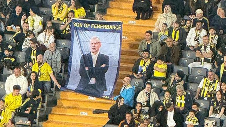 Pankart açıldı Fenerbahçe taraftarından İsmail Kartal çağrısı