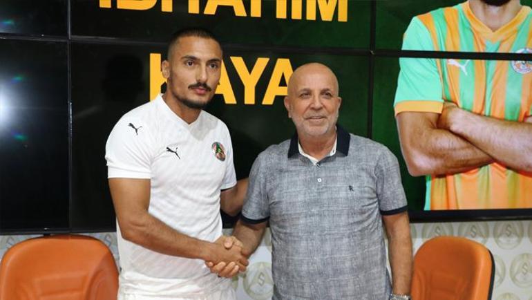 Galatasaraydan sürpriz transfer atağı Okan Buruk onayı verdi, rakip Trabzonspor