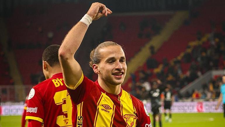 Beşiktaştan sağ kanat atağı Süper Ligden iki isim de var