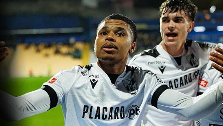 Trabzonsporun yeni transferi Noah Saviolo, İstanbula geldi