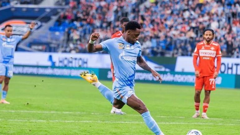 Galatasaray ile anılan Jhon Duran, Zenitten ayrıldı Resmi açıklama geldi