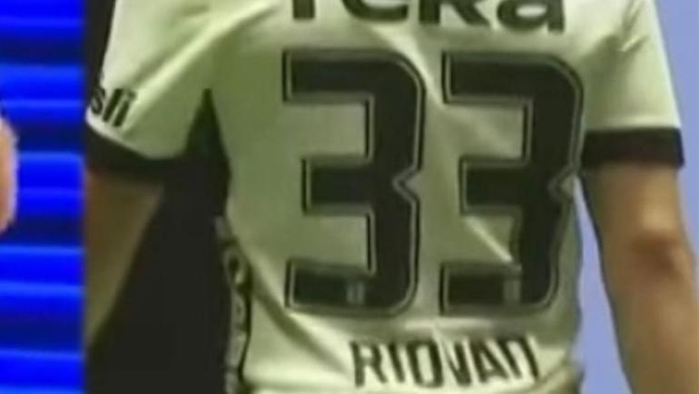 Beşiktaşın yeni sezon forması görücüye çıktı İşte 2026-2027 formaları...