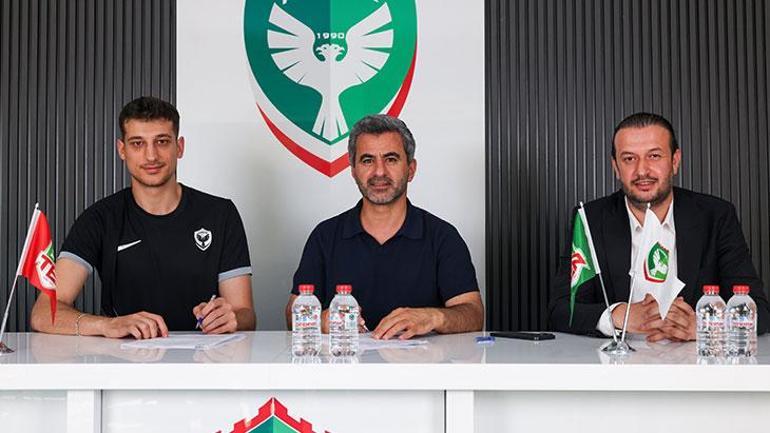 Amed SK kalecisini Gaziantepte buldu; Mustafa Burak Bozandan 3 yıllık imza