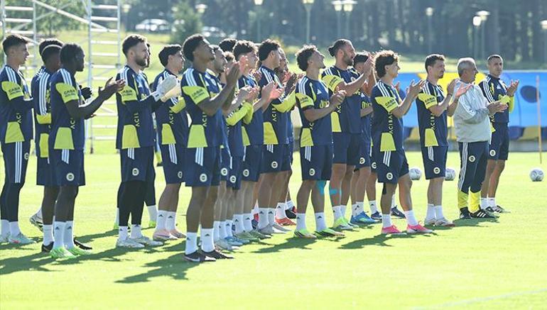Fenerbahçede kritik gün İsmail Kartal, Şampiyon Ligi için kararını veriyor...