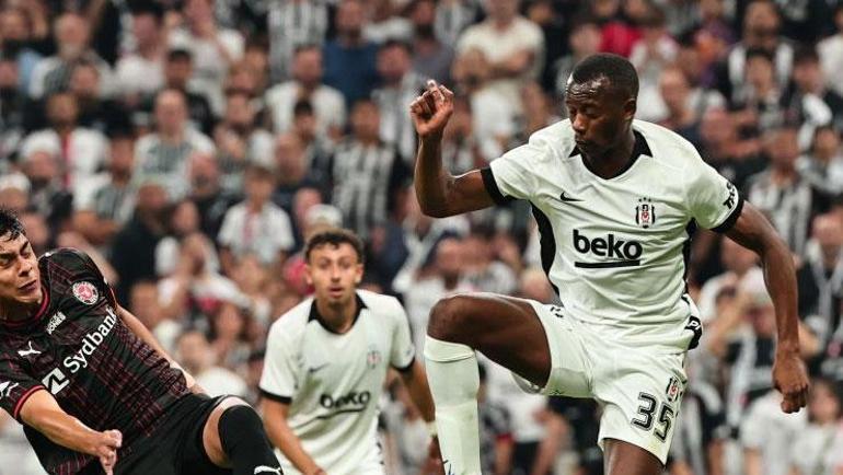 Beşiktaşta sakatlık Yıldız oyuncu maça devam edemedi