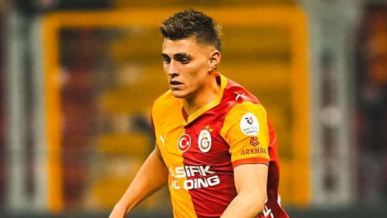 Galatasarayda sol bek bilmecesi Sürpriz ayrılık kapıda