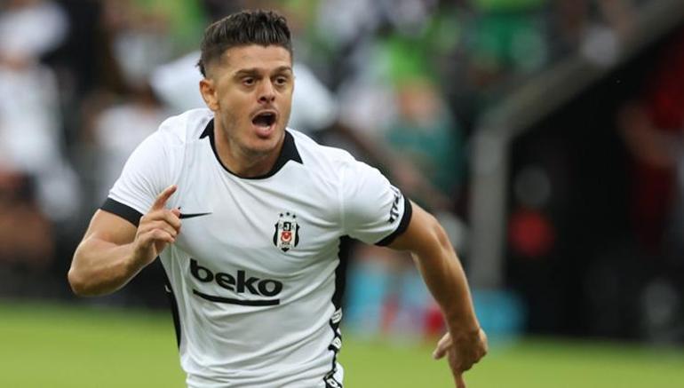 Beşiktaşta Rashica oyuna girdi bir dakika sonra golü attı