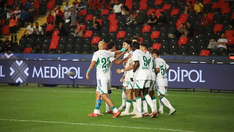 Rize deplasmanda 3 puanı kaptı (ÖZET) Gaziantep FK - Rizespor maç sonucu:1-2