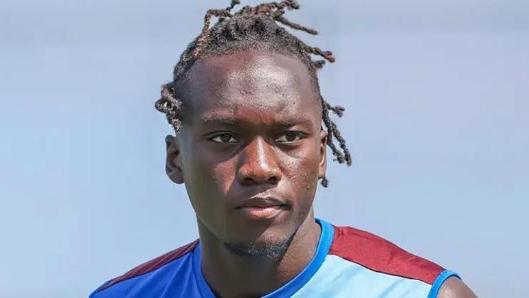 Mendy için transfer yarışı Trabzonsporun yıldızına iki talip