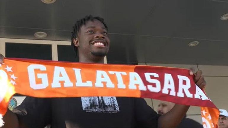 Galatasaraydan bir transfer daha Resmen açıkladı | İstanbula geldi, işte ilk açıklamaları...