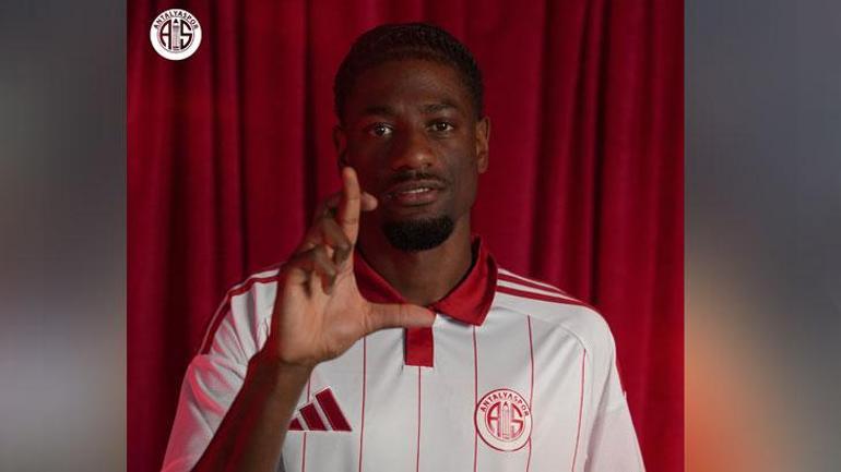 Başakşehirde Nuno Da Costa ile yollar ayrıldı