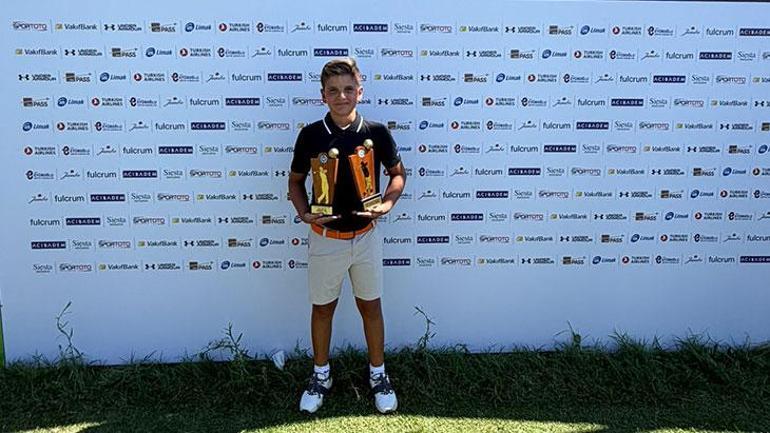 Kaan Albayraktan Türkiye 18 Yaş Altı Golf Şampiyonası’nda iki birincilik