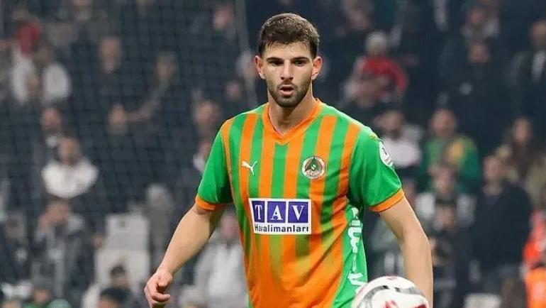 Resmen açıklandı Beşiktaş transferde mutlu sona ulaştı