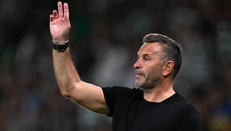 Galatasarayda Okan Buruktan futbolculara: Yaptık yine yaparız